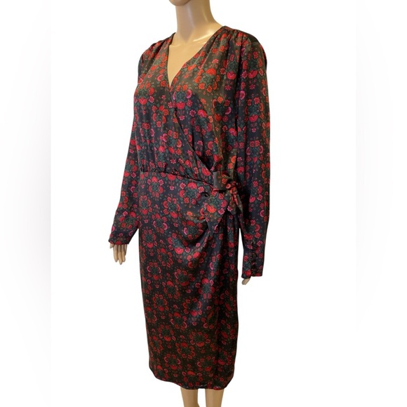 On 34TH Black and Red Wrap Style Dress with Bishop Sleeves V-Neck Size L - Picture 2 of 6